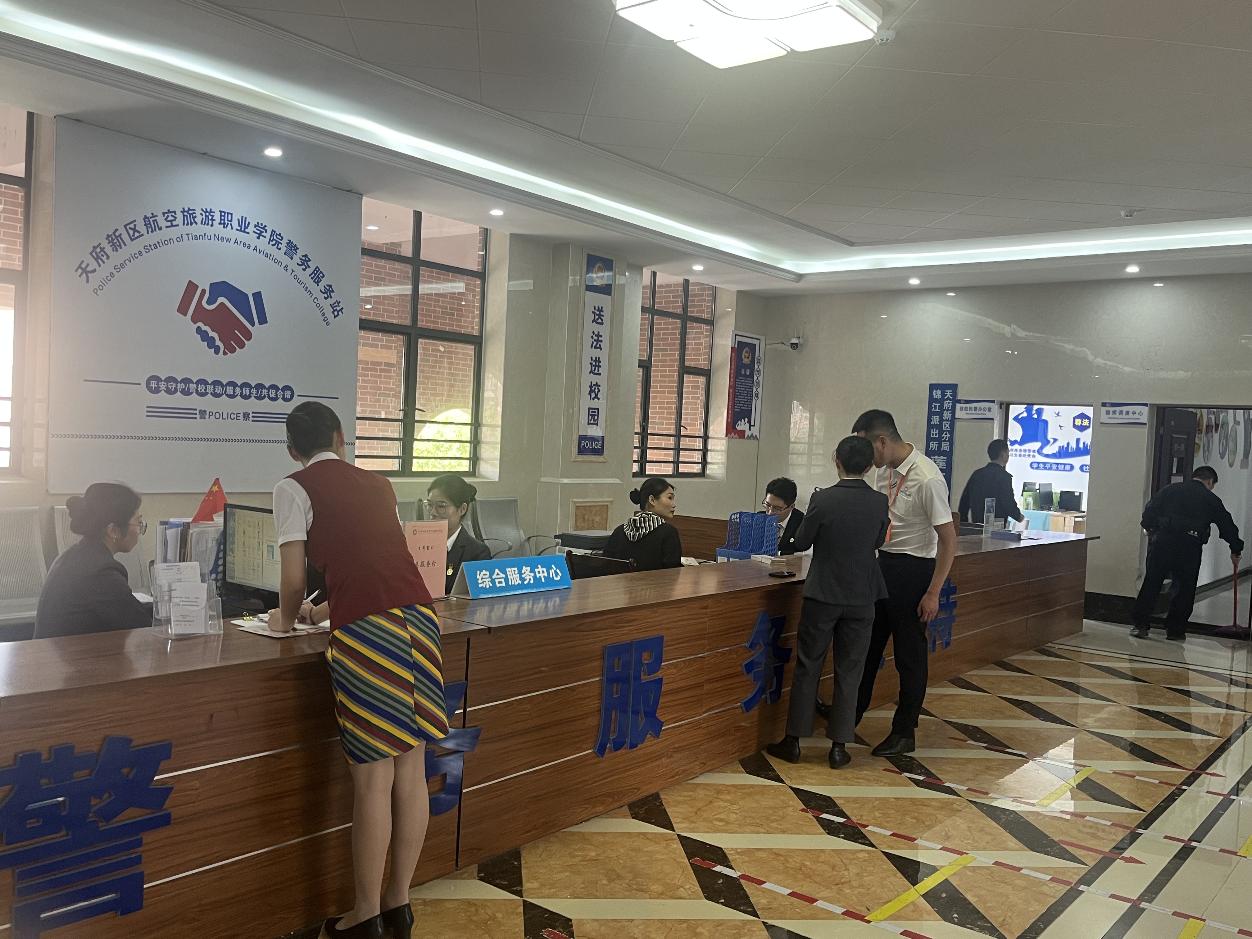 1758767137674566.jpg B0AD3075EF2FD0146B1D0131D2C6D6D8.jpg