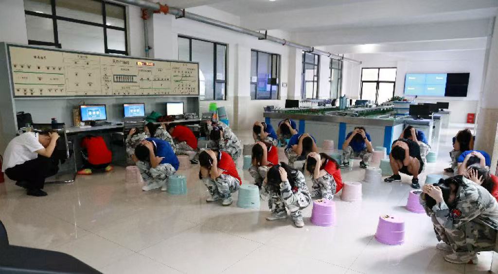 1760927721975186.jpg d48883c746eed1db379e5de055e7cb93.jpg