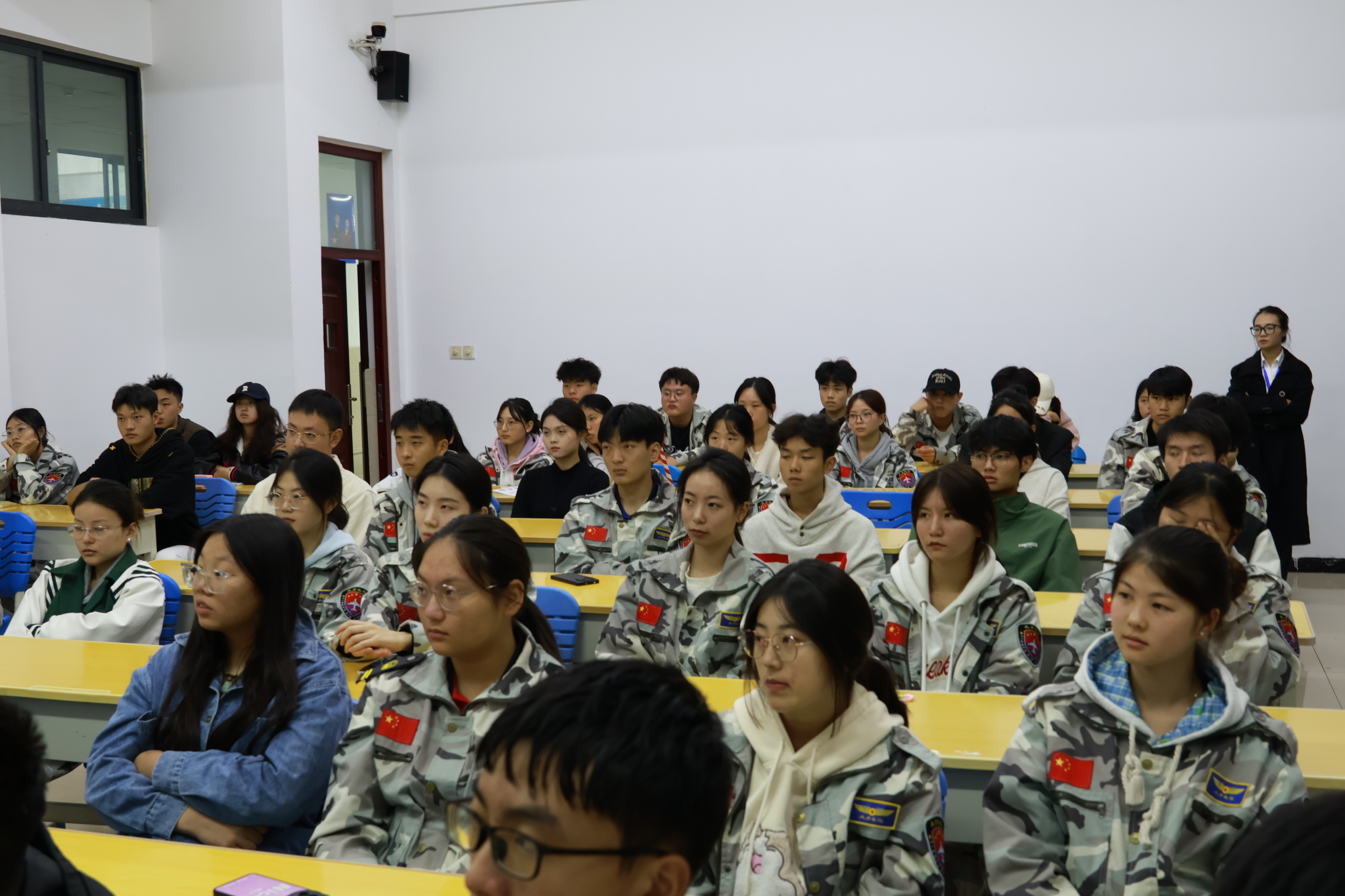 1761208628952422.jpg IMG_9572.JPG